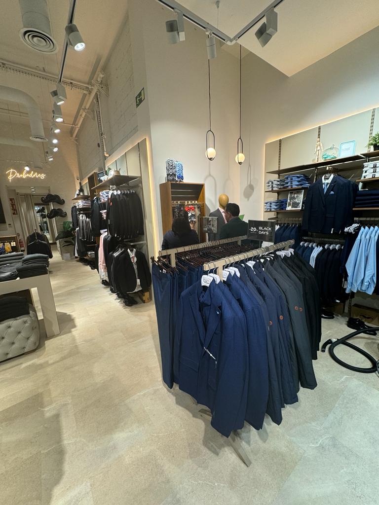 8eda53da-4fc1-4db4-91f8-581e8c180a55